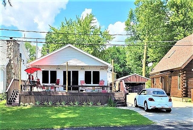 1st image of 486 N Shore Dr