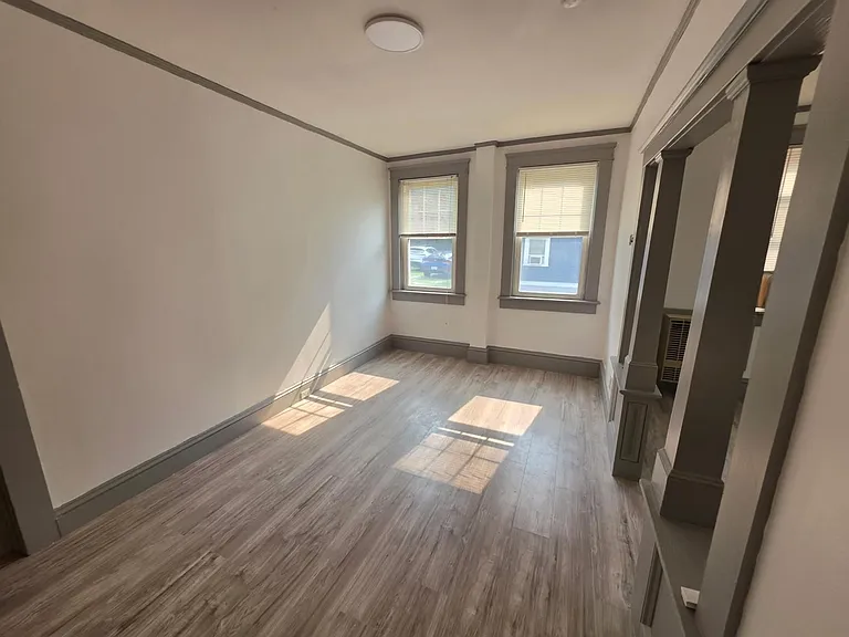 66 King St #3 — Photo 8