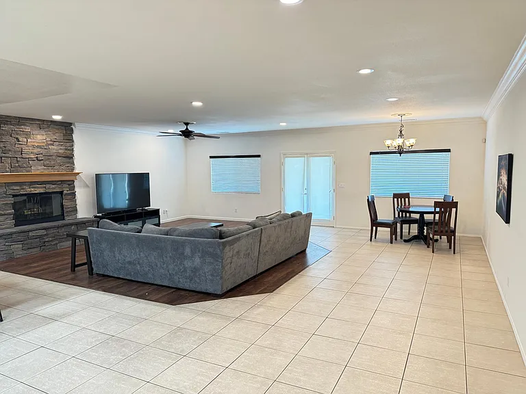 12596 Oaks Ave — Photo 13