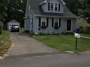 19 Craig St, Springfield, MA 01108