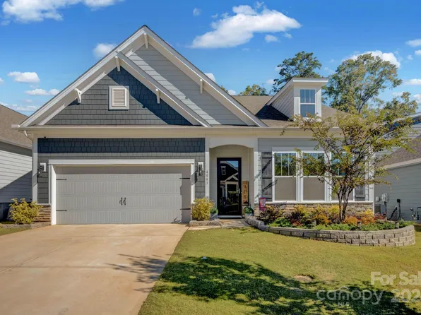 4043 Gozzi Dr, Iron Station, NC 28080