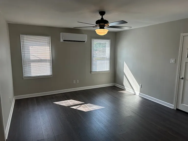 1116 Cornelia Cir — Photo 13