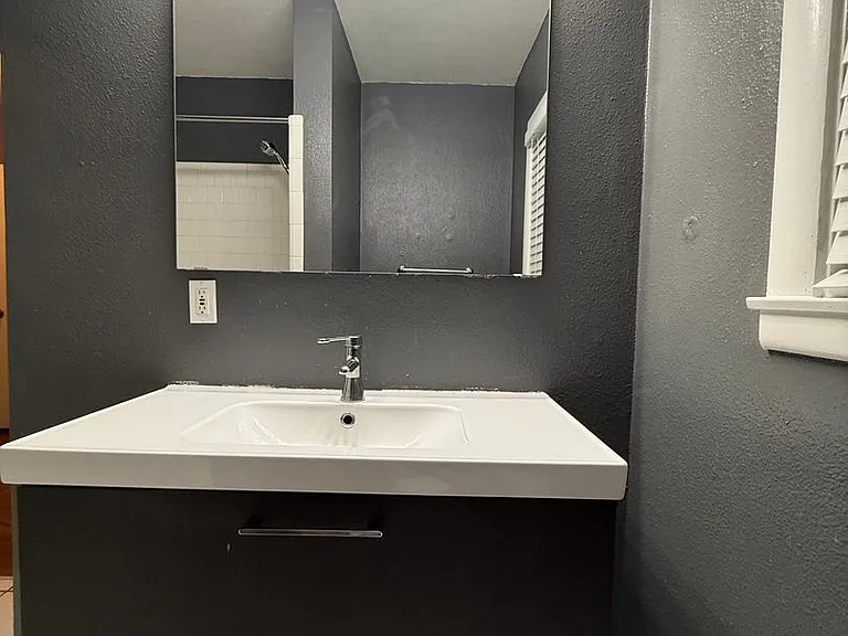 2308 N St — Photo 8