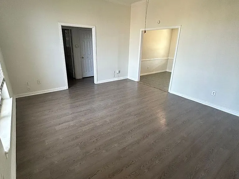 1001 Brookhaven Dr — Photo 6