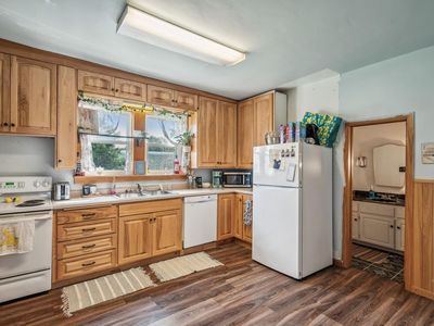 121 1st St W, Maple Lake, MN, 55358