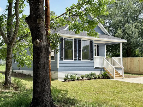 1405 Clay St, Brenham, TX 77833
