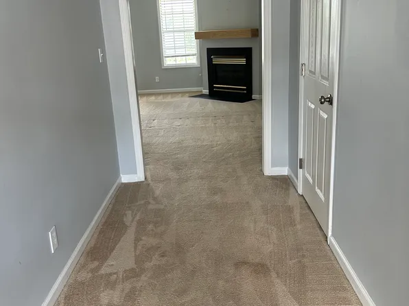 274 Waterdown Dr APT 11, Fayetteville, NC 28314