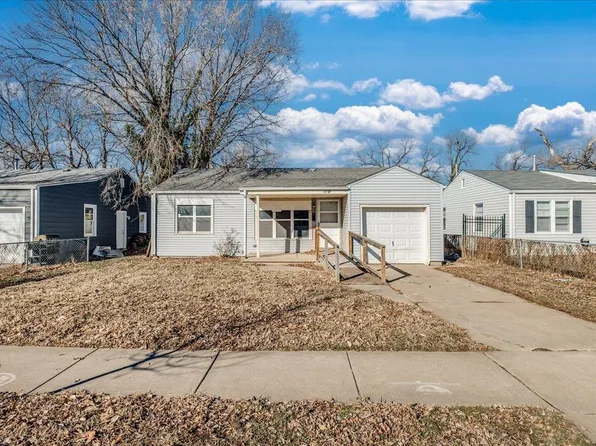 1329 N Spruce Ave, Wichita, KS 67214