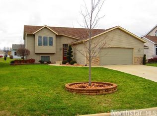 1250 Esther Ln SE, Owatonna, MN 55060