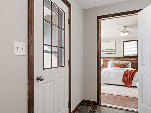 4th image of 22 Abenaki Acres Road