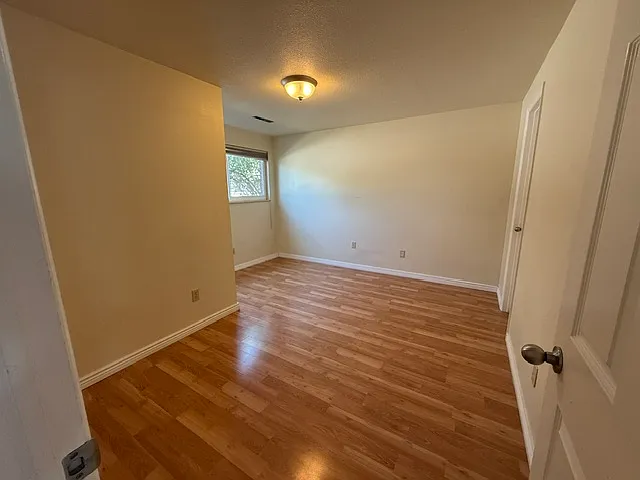 1438 Hover St #3 — Photo 5