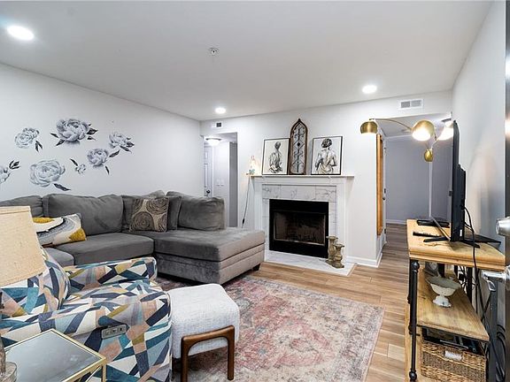 5th image of 1166 Booth Rd SW APT 402