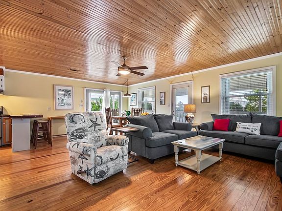 5th image of 75 Walker Creek Dr