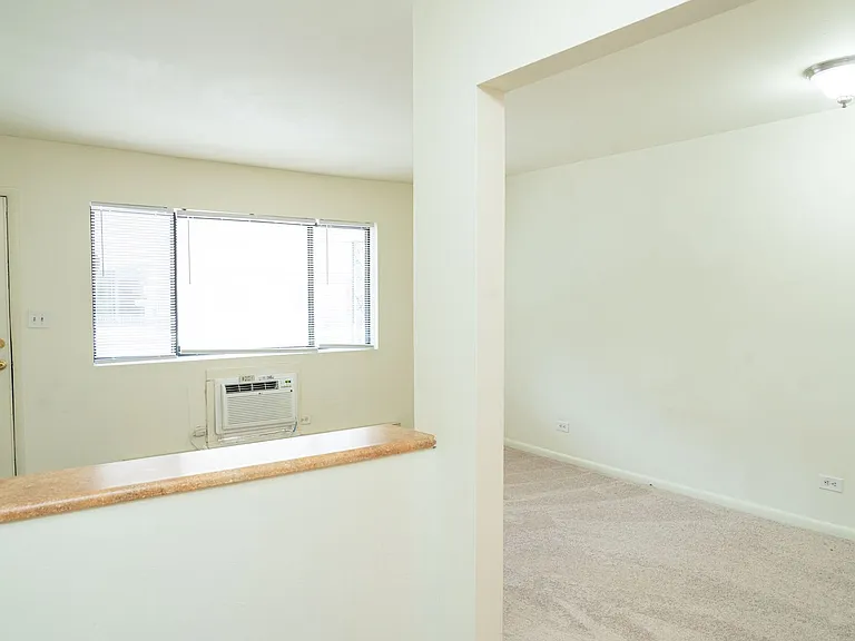 Lynnhaven Apartments — Photo 36