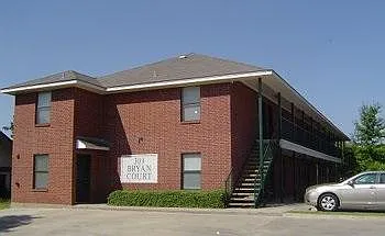 Bryan Court at 309 Bryan St Photo 1