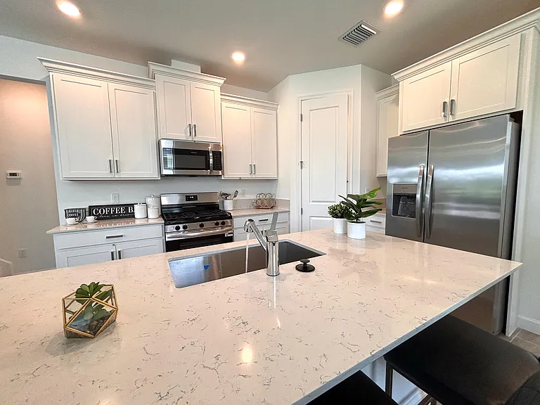 10660 NW Wilgrove Ln — Photo 15