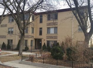 4254 W Lawrence Ave #3E, Chicago, IL 60630