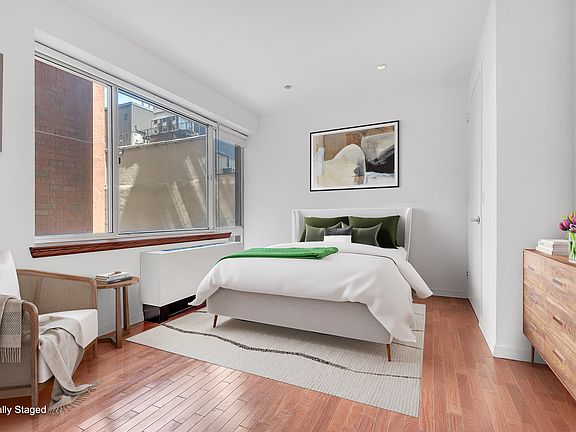 5th image of 201 E 80th St APT 6A