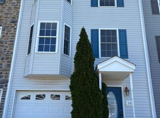 55 Fuzzy Tail Dr, Ranson, WV 25438