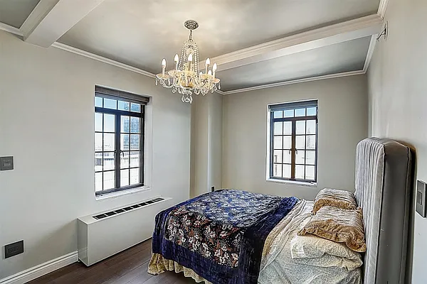 Sold by Redfin Real Estate | media 20