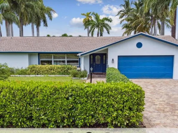 393 Prather Dr, Fort Myers, FL 33919
