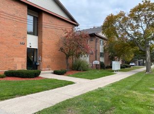 Colonial Place, Lansing, MI 48915