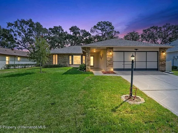 2192 Carriage Ln, Spring Hill, FL 34606