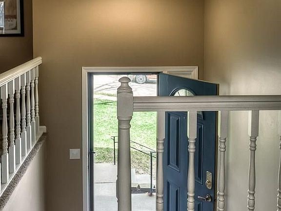3rd image of 15419 Westchester Cir