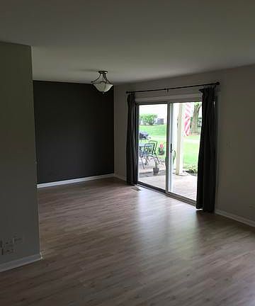 3rd image of 1253 Ballantrae Pl APT B