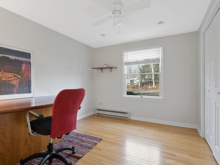 1091 Boston Post Rd — Photo 11