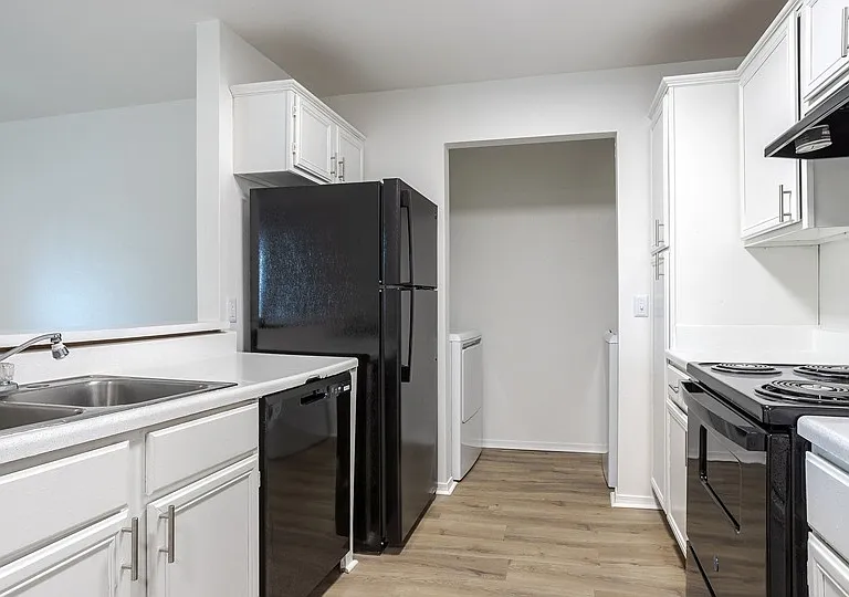 ReNew Brandon — Photo 5