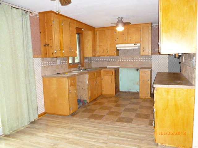 1st image of 107 Underwood Ave