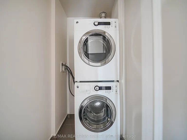 1 Uptown Dr #1207 — Photo 31