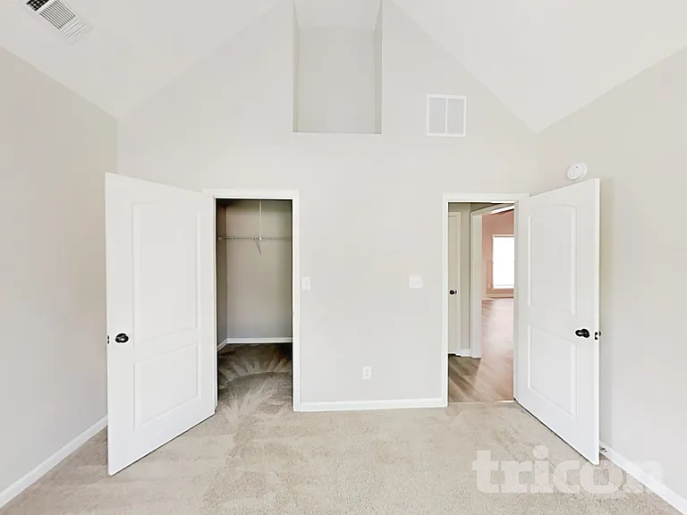 104 Logan Creek Ct — Photo 8