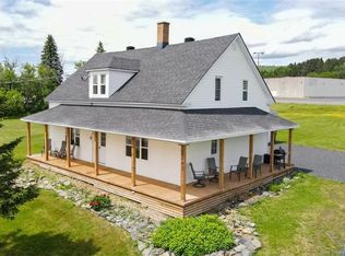 1043 Principale St, Edmundston, NB E7C 1L8