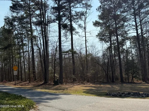 18 Trailcrest Drive, Rockingham, NC 28379