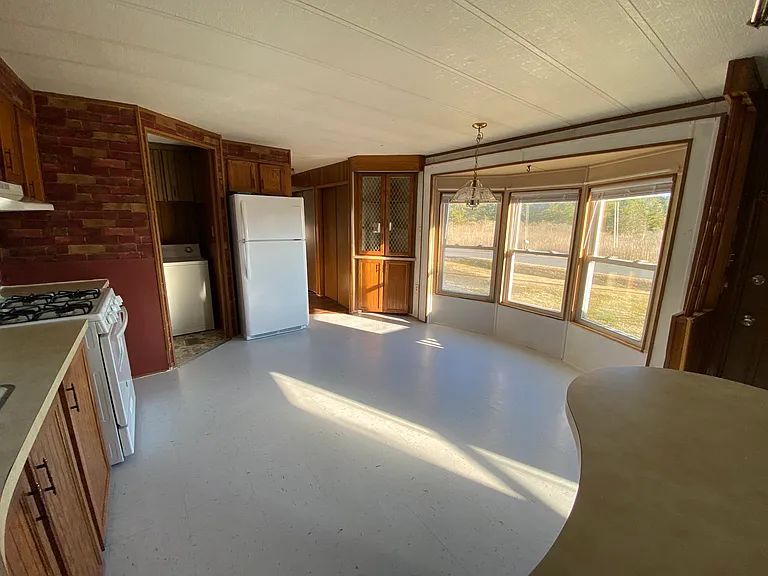 4232 Strobel Ln — Photo 6