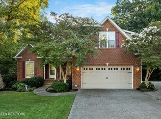8127 Campbells Point Rd, Corryton, TN 37721