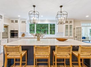 35 Hobart St, Hingham, MA 02043