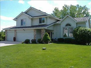 1st image of 818 S 159th Ave