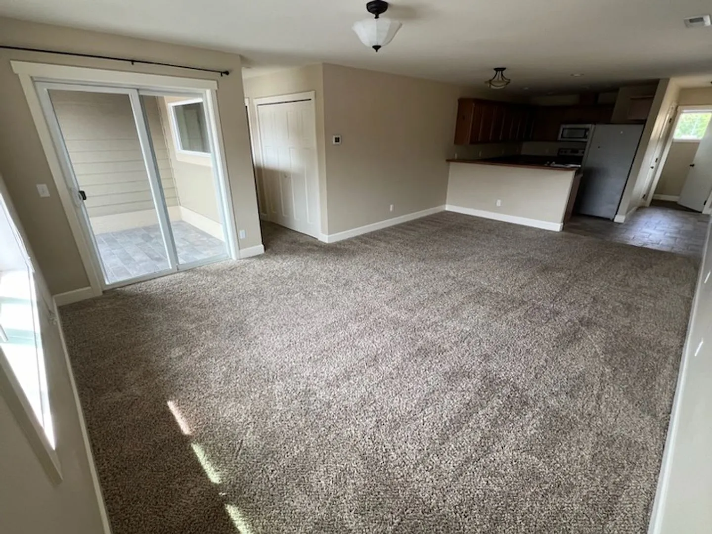 131 Cottage Ave — Photo 3