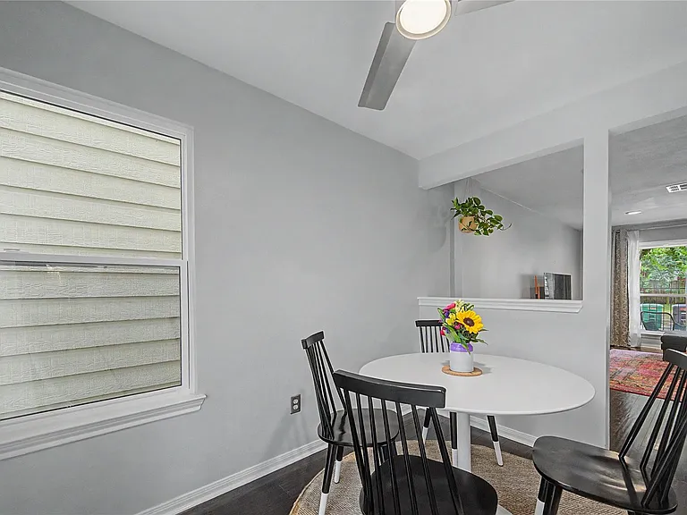1104 Buckner St — Photo 20