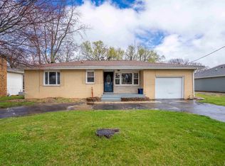 2029 Springfield Rd, East Peoria, IL 61611