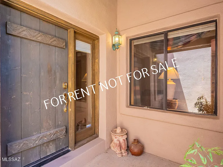 9876 N Ridge Shadow Pl — Photo 6