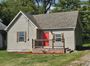1307 E Locust St, Springfield, MO 65803
