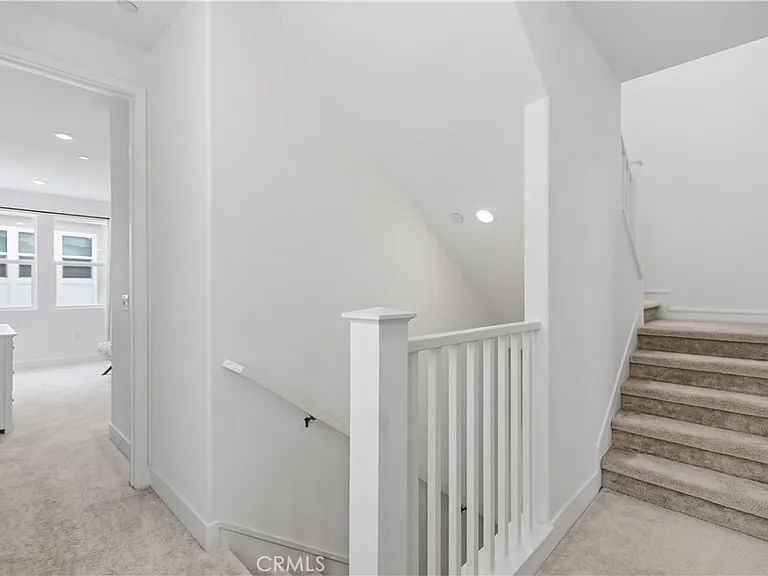 208 Yerba — Photo 16