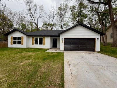606 E Walnut Street, Ozark, MO, 65721