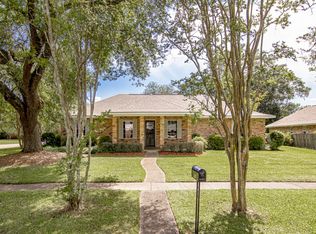 5290 Glenburnie Dr, Baton Rouge, LA 70808