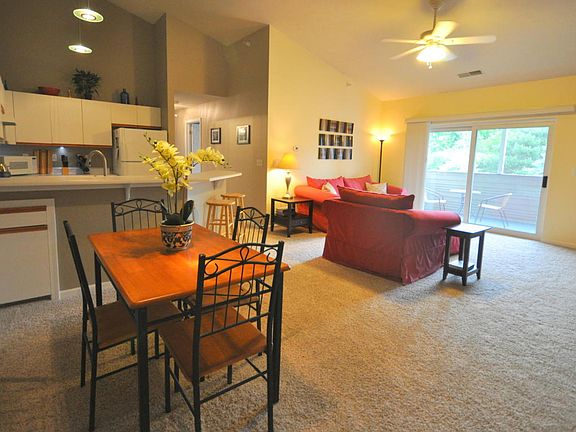 4th image of 8410 Jasonville Ct SE #71