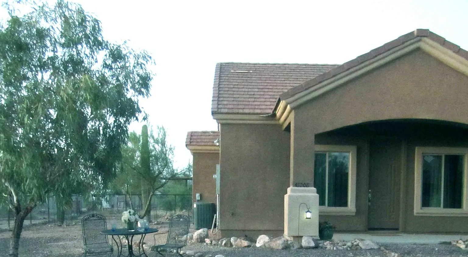 2 bed, 1025 sqft, $1,890 — Photo 1